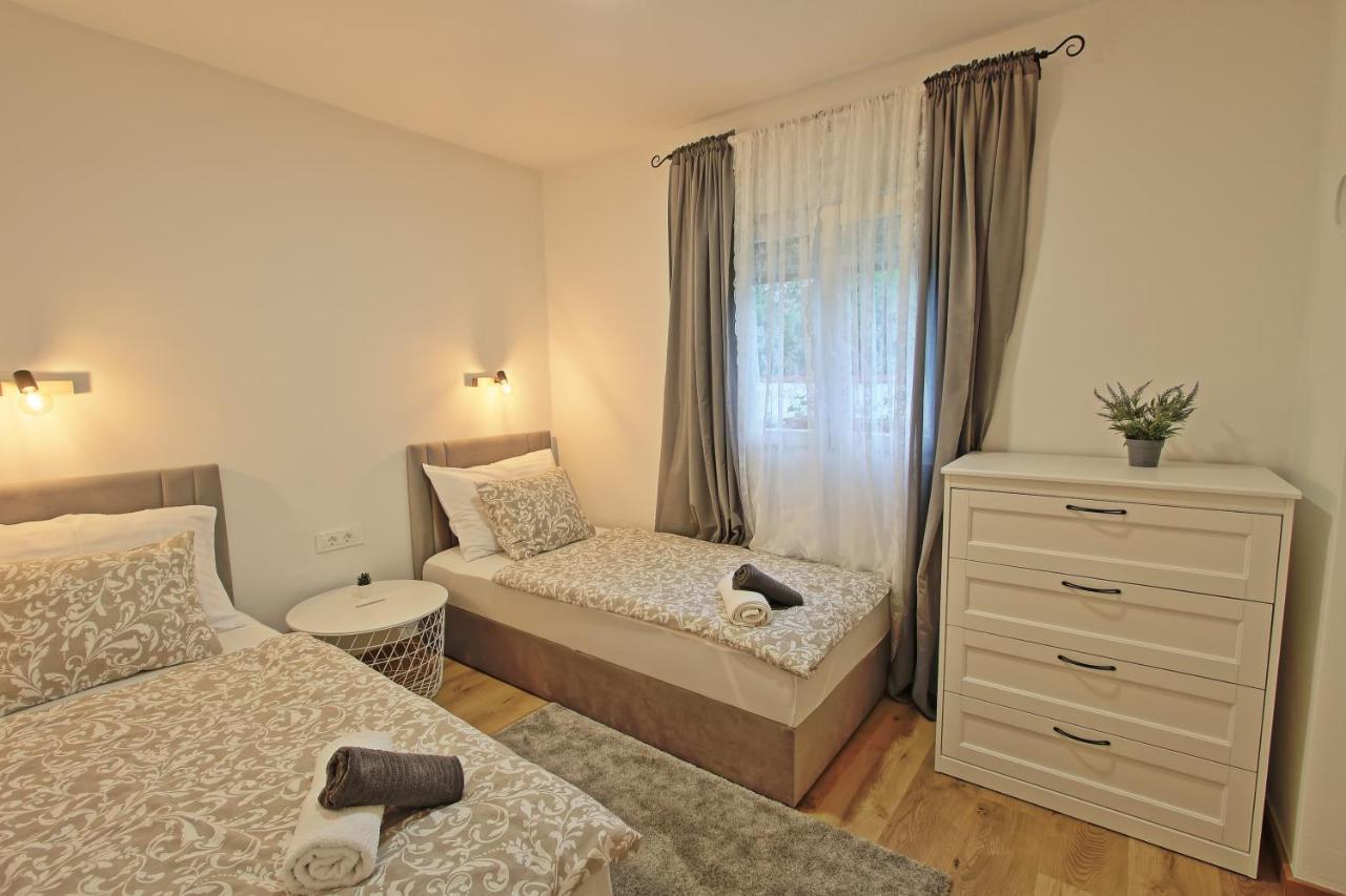 Holiday Home Bulog Sinac Eksteriør billede