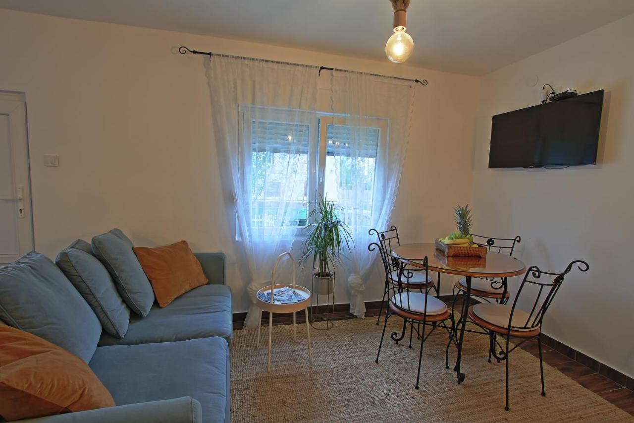 Holiday Home Bulog Sinac Eksteriør billede